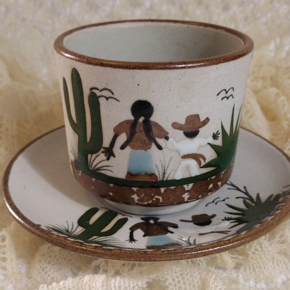 TEACUP and Saucer desert scene - Picture 2 of 8